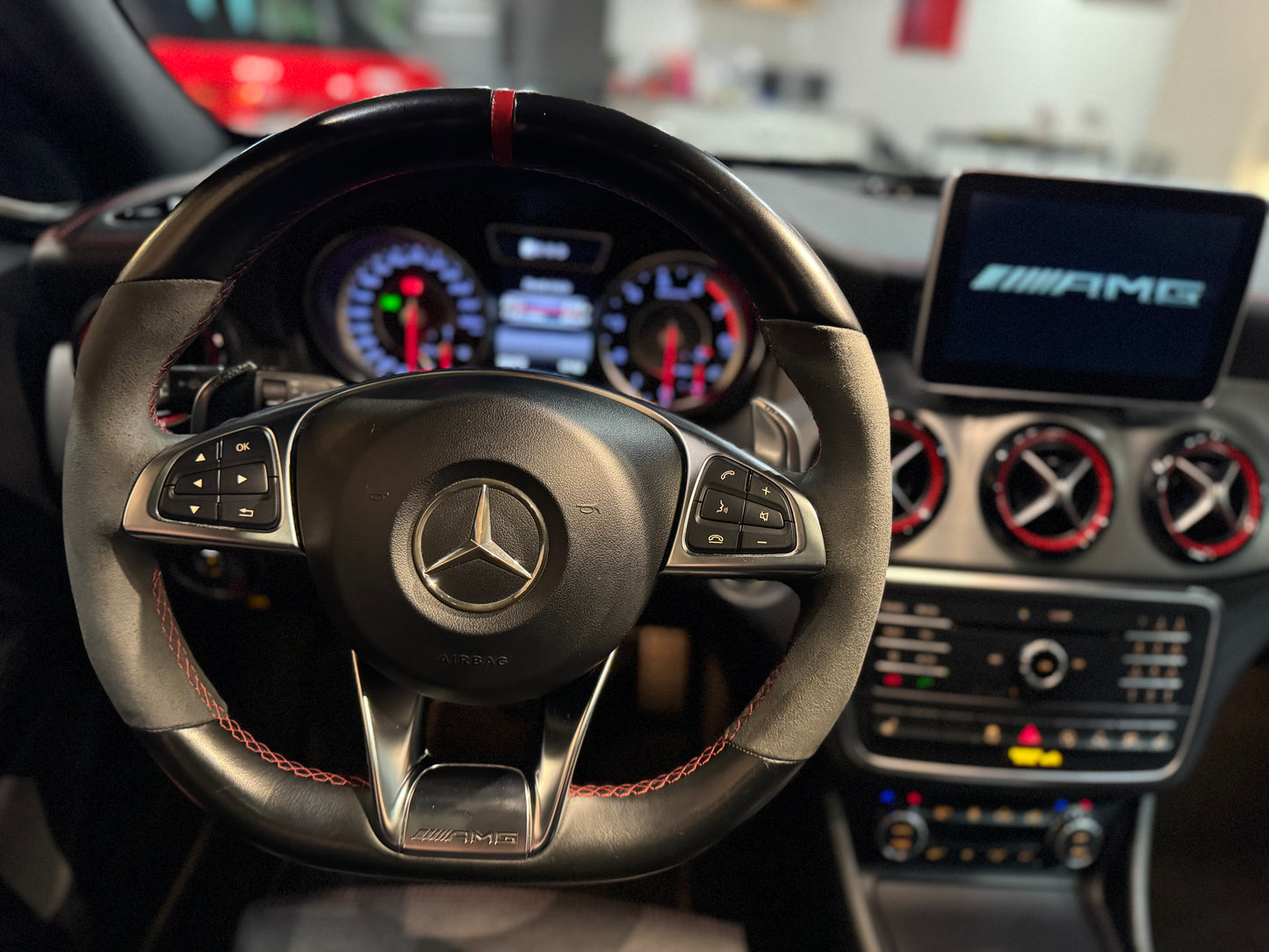 MERCEDES BENZ GLA 45 AMG 4Matic
