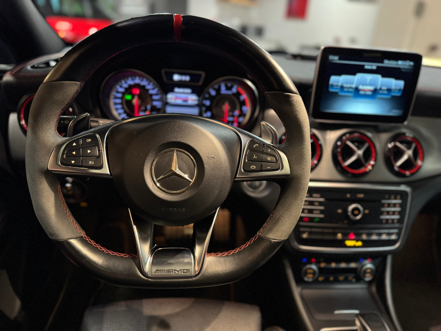 MERCEDES BENZ GLA 45 AMG 4Matic