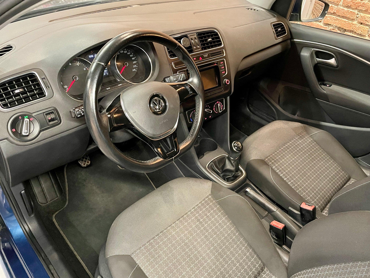 VOLKSWAGEN POLO 1.2 TSI 90CV 5P DEL 2015