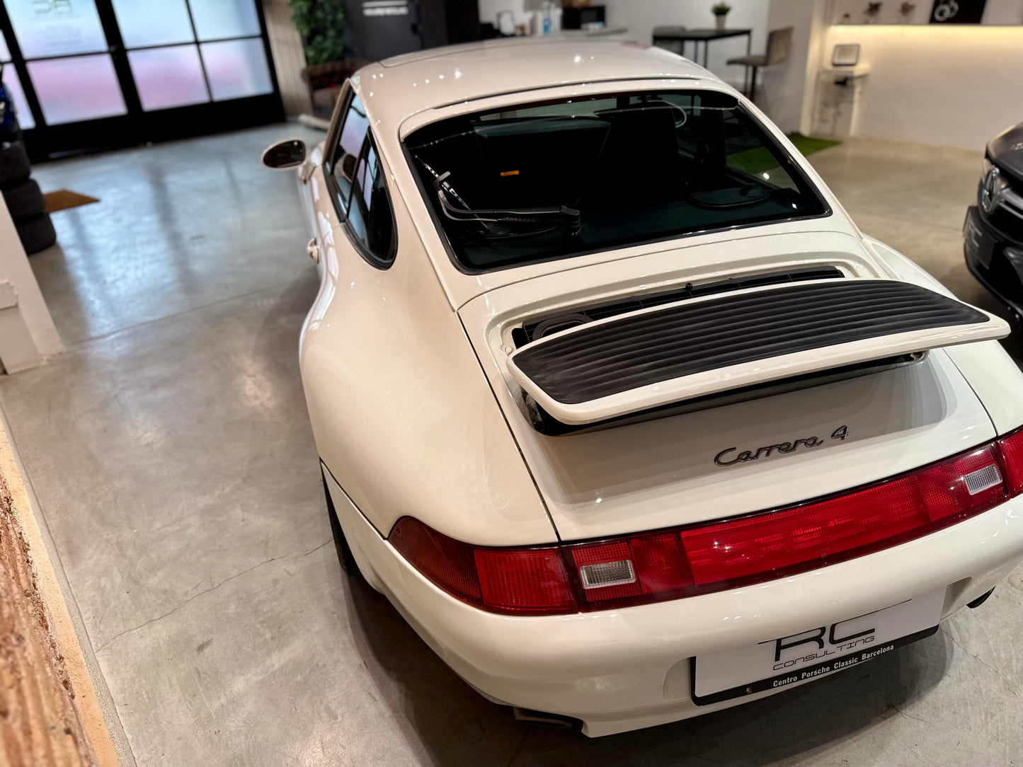 Porsche 911 Carrera 4 modelo 993 del año 1995