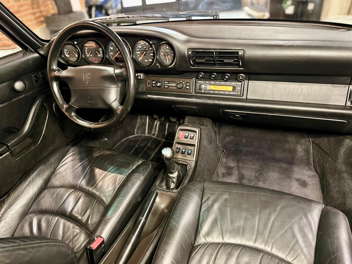 Porsche 911 Carrera 4 modelo 993 del año 1995