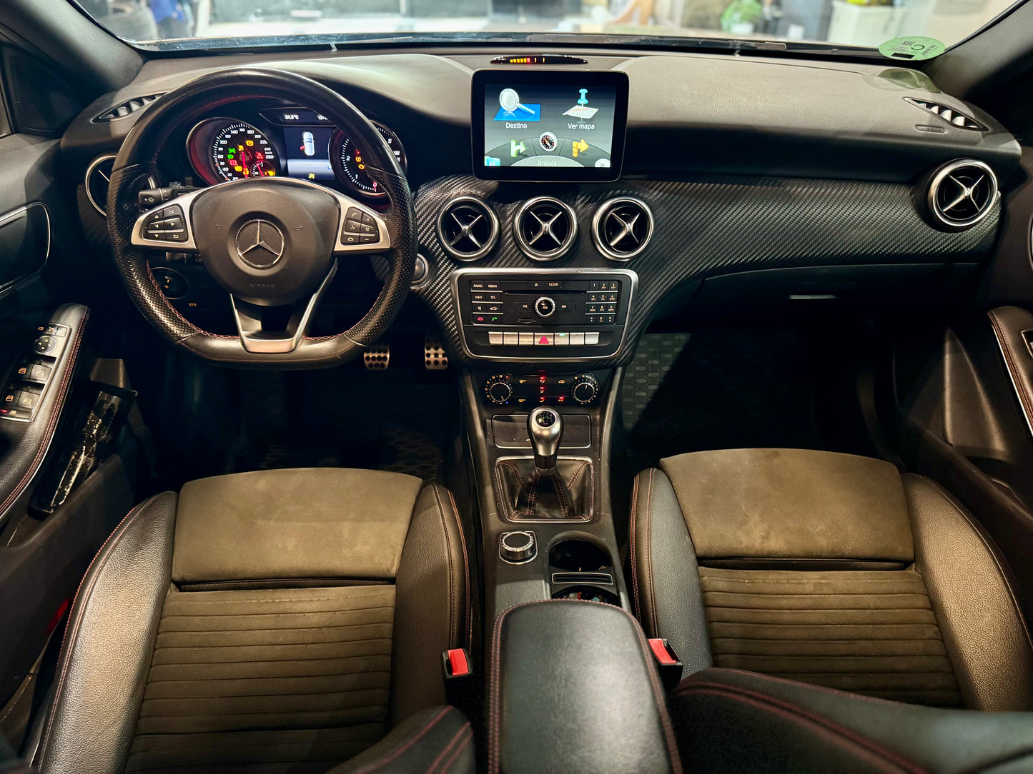 MERCEDES BENZ CLASE A 200 d Amg line