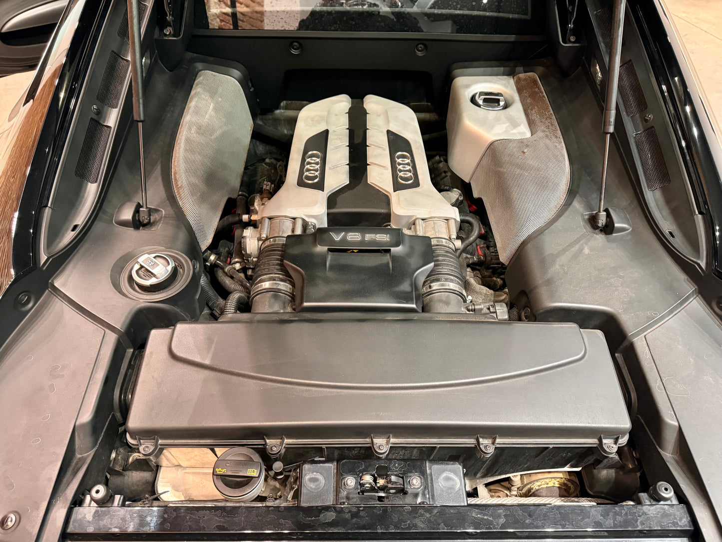 AUDI R8 4.2 FSI V8 R-TRONIC con 39.780km