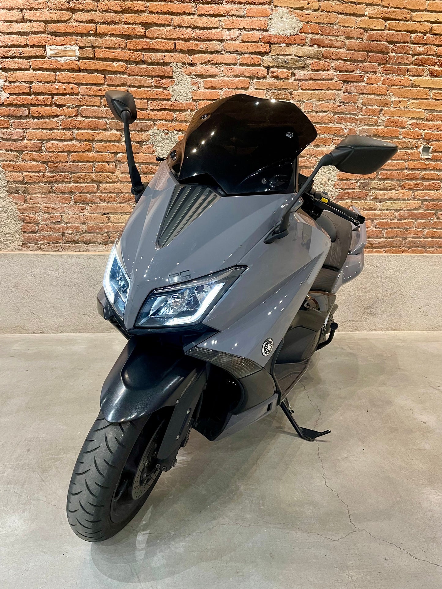 Yamaha t-max 530 2017 ( vendida )