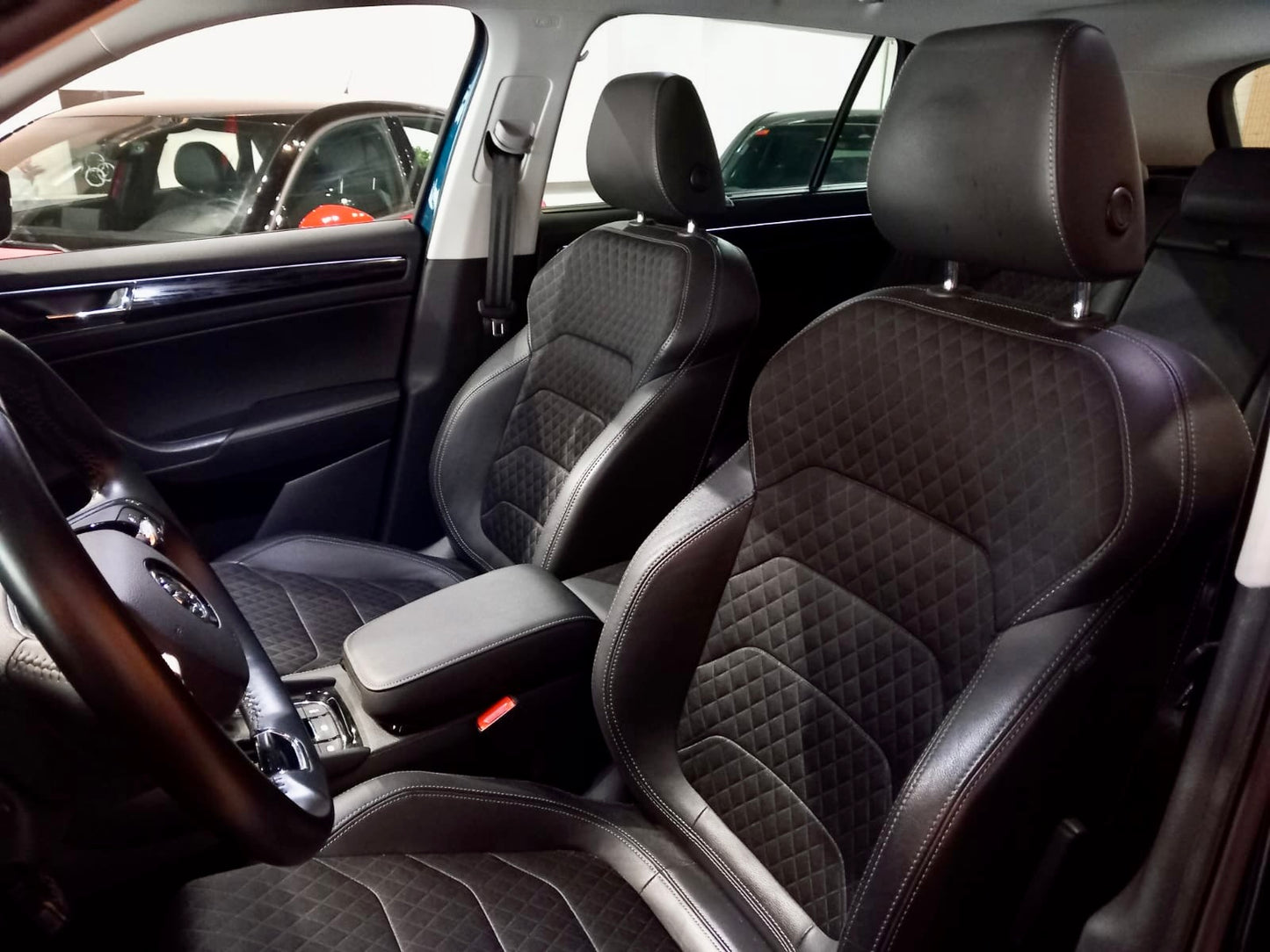 SKODA KAROQ 2.0 TDI STYLE 200CV DSG