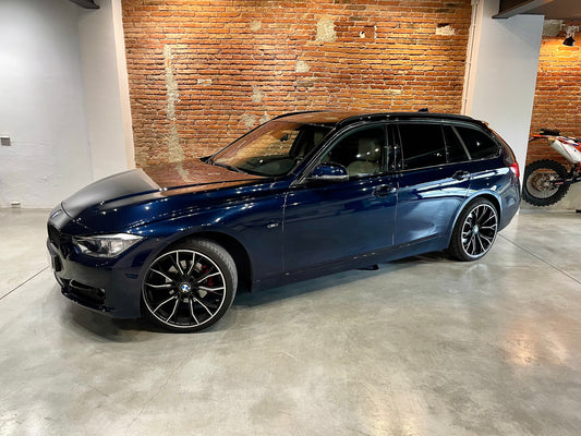 BMW SERIE 318d Automatico 143cv Sport ( etiqueta C verde )