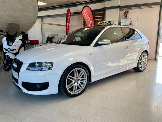 Audi A3 2.0 TDi 140 3p S-Line +Techo+Cuero 197.000km