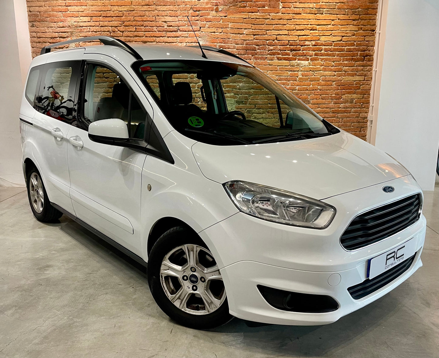 FORD TOURNEO COURIER DEL 2016 75CV