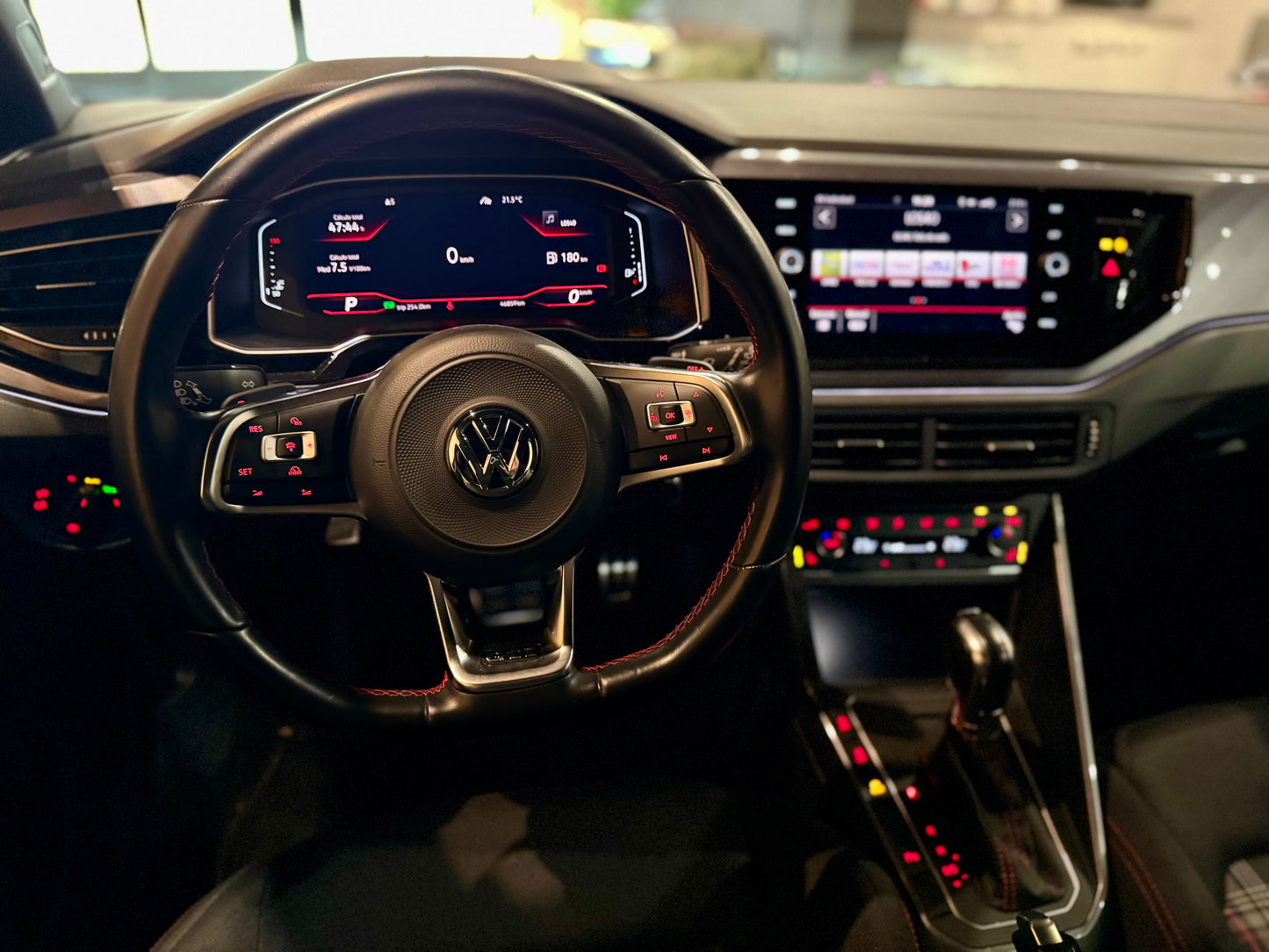 VOLKSWAGEN POLO GTI 2.0TSI DSG 200CV