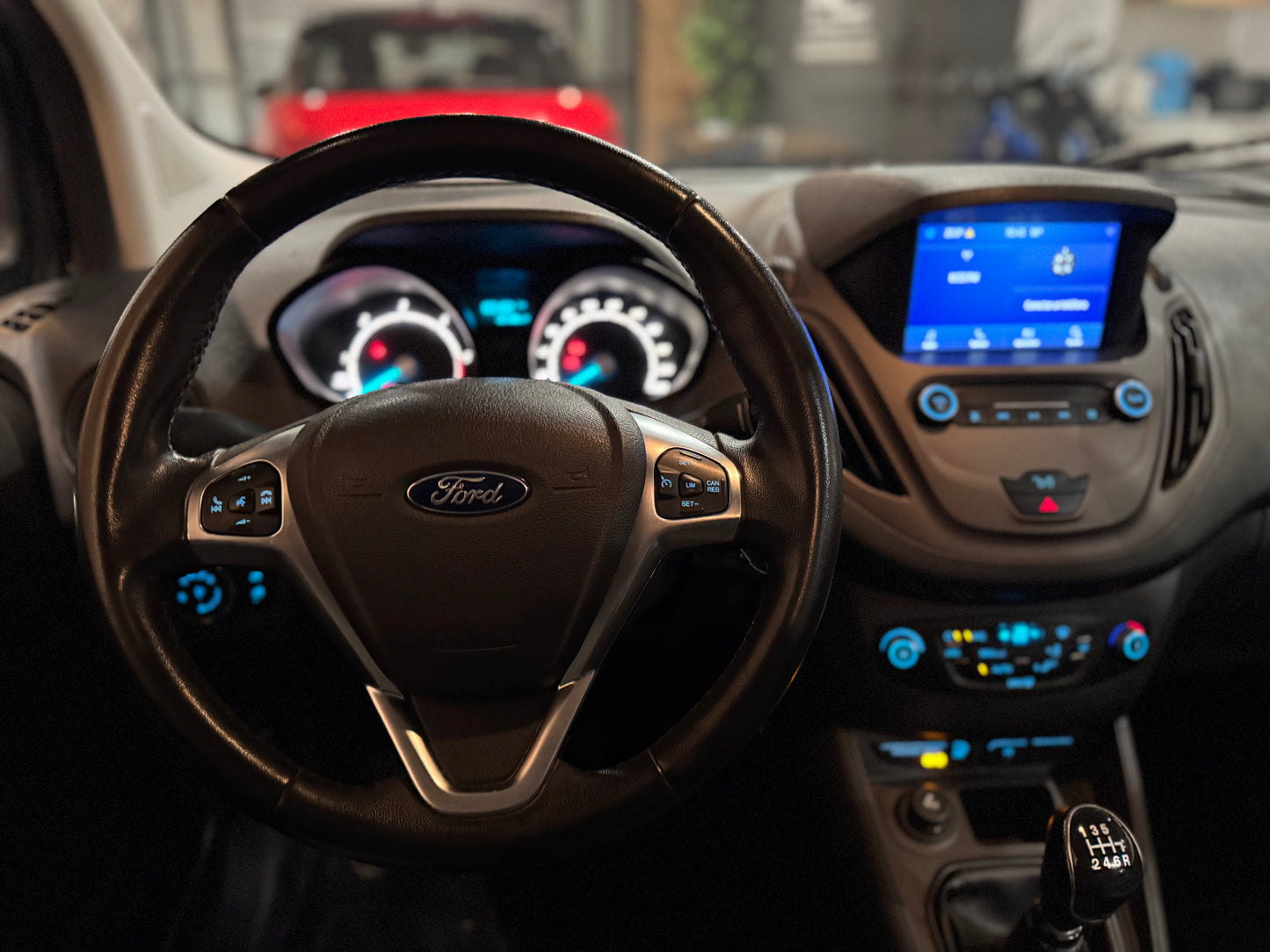 FORD TRANSIT COURIER 1.5 TDI 100CV TREND