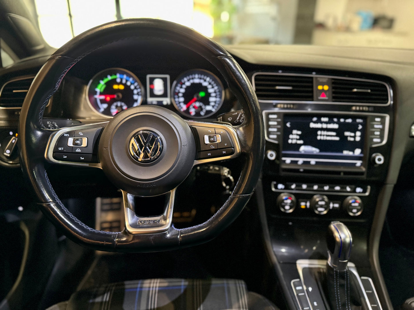 VOLKSWAGEN GOLF GTE 1.4 TSI 204CV HIBRIDO ENCHUFABLE