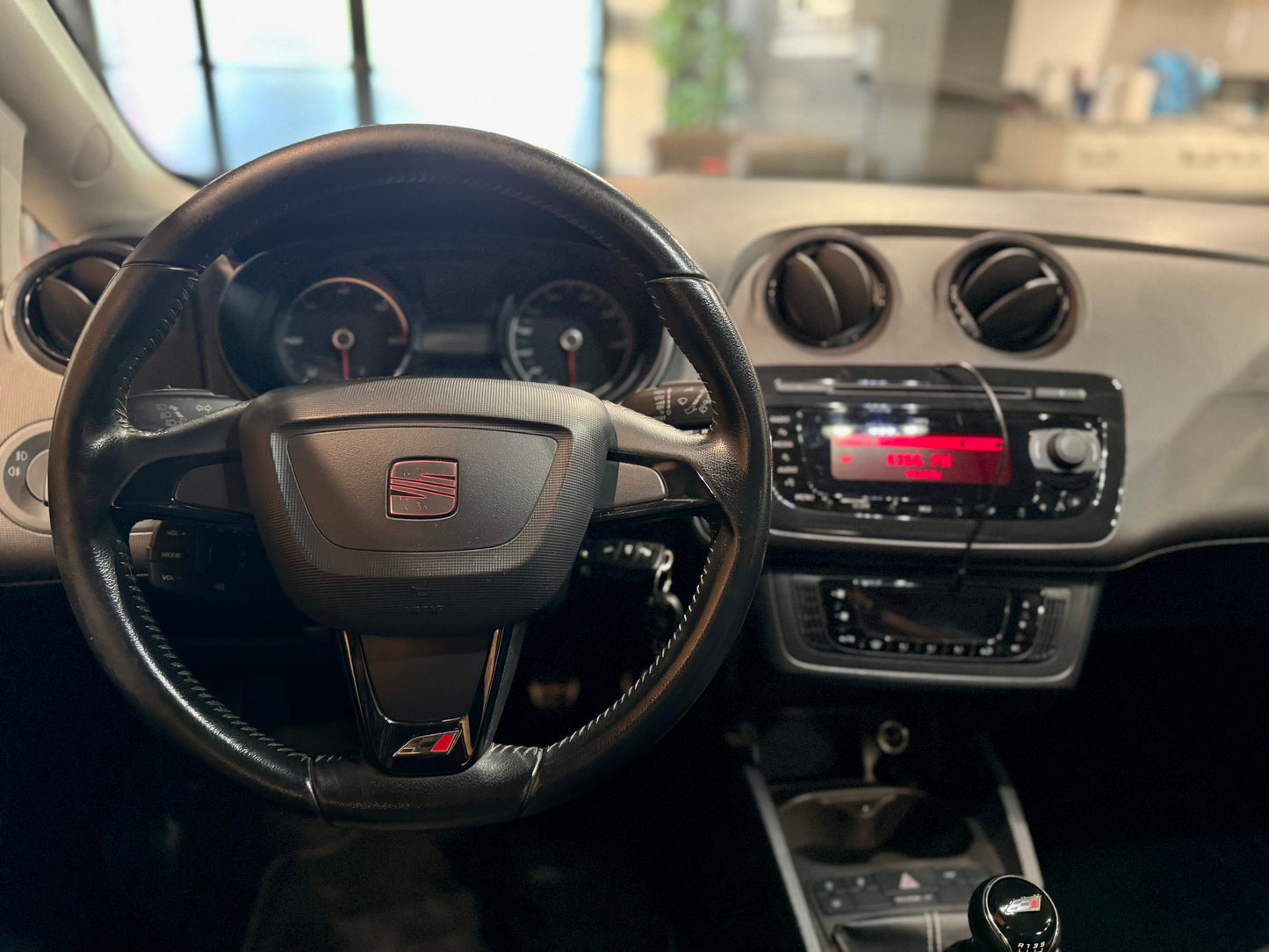 SEAT IBIZA STYLE LOOK FR 105CV TDI 2012