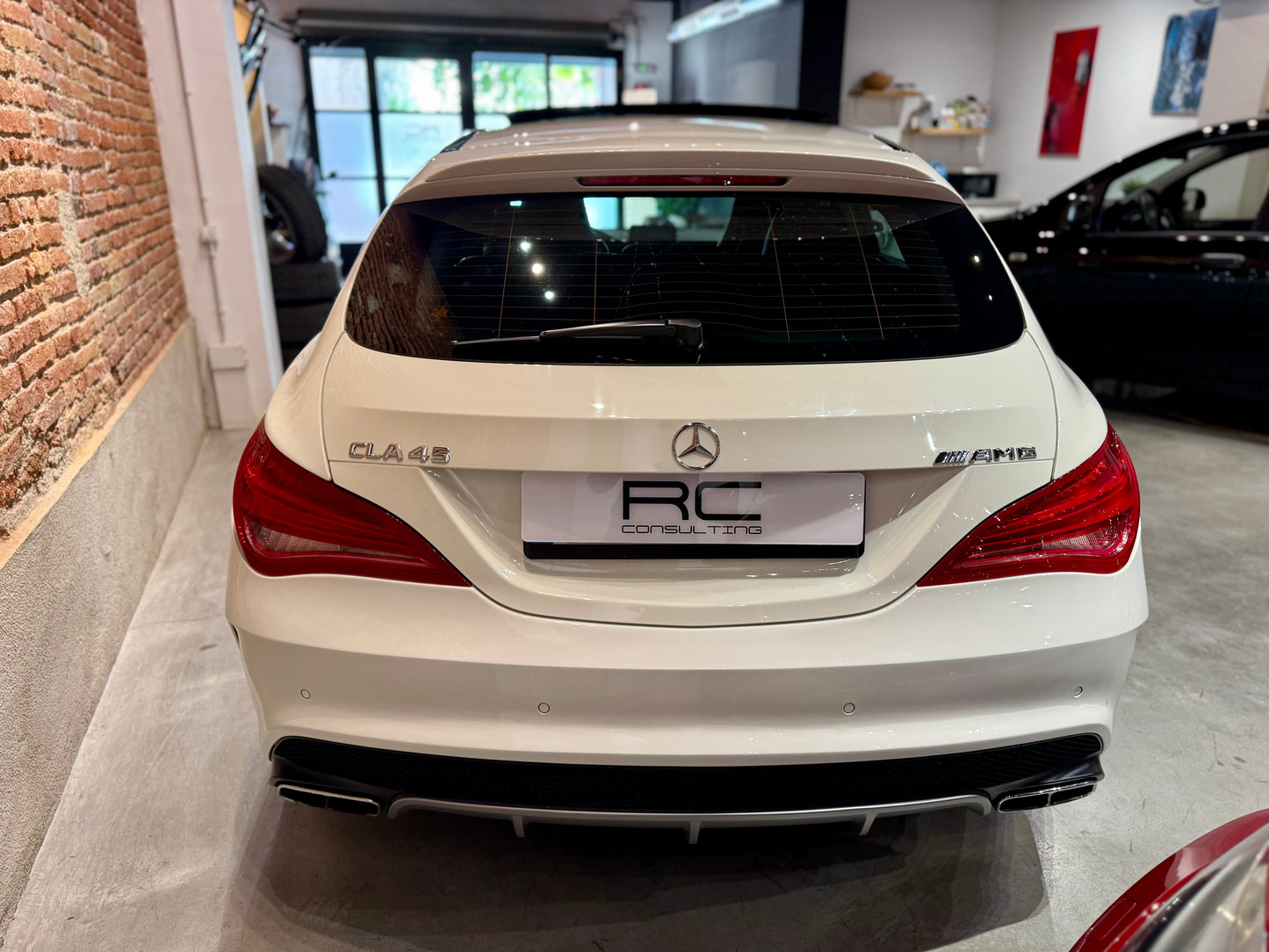 Mercedes Benz CLA 45 AMG Shooting Brake