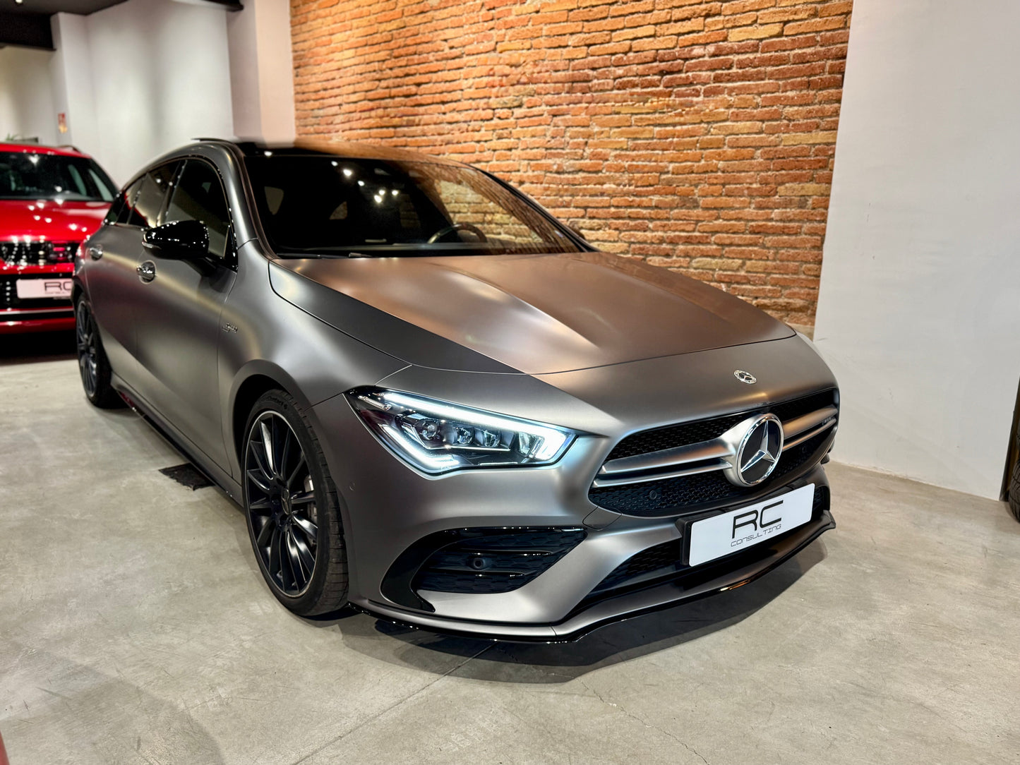 Mercedes Benz CLA 35 AMG Shooting Brake
