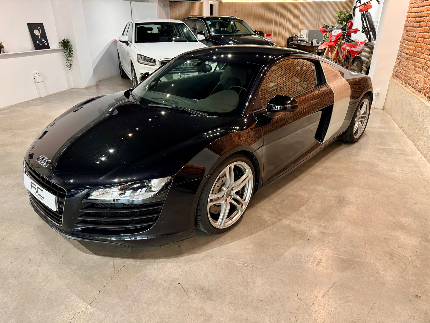 AUDI R8 4.2 FSI V8 R-TRONIC con 39.780km (VENDIDO)