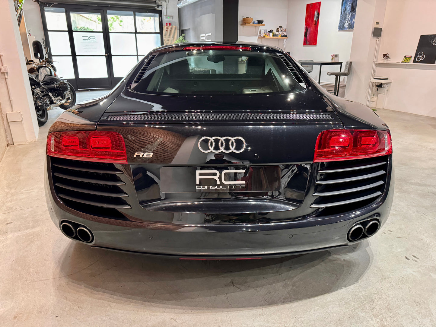 AUDI R8 4.2 FSI V8 R-TRONIC con 39.780km (VENDIDO)