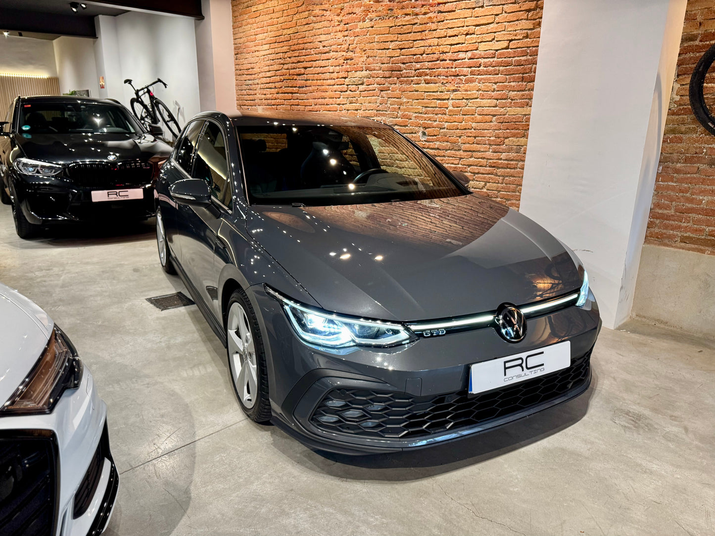Volkswagen GOLF GTD 2.0 tdi DSG 200cv año 2021