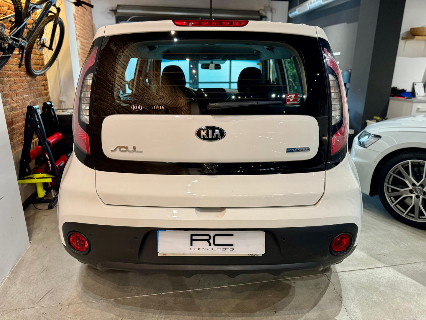 KIA SOUL 1.6 GDI CON SOLO 33.000KM