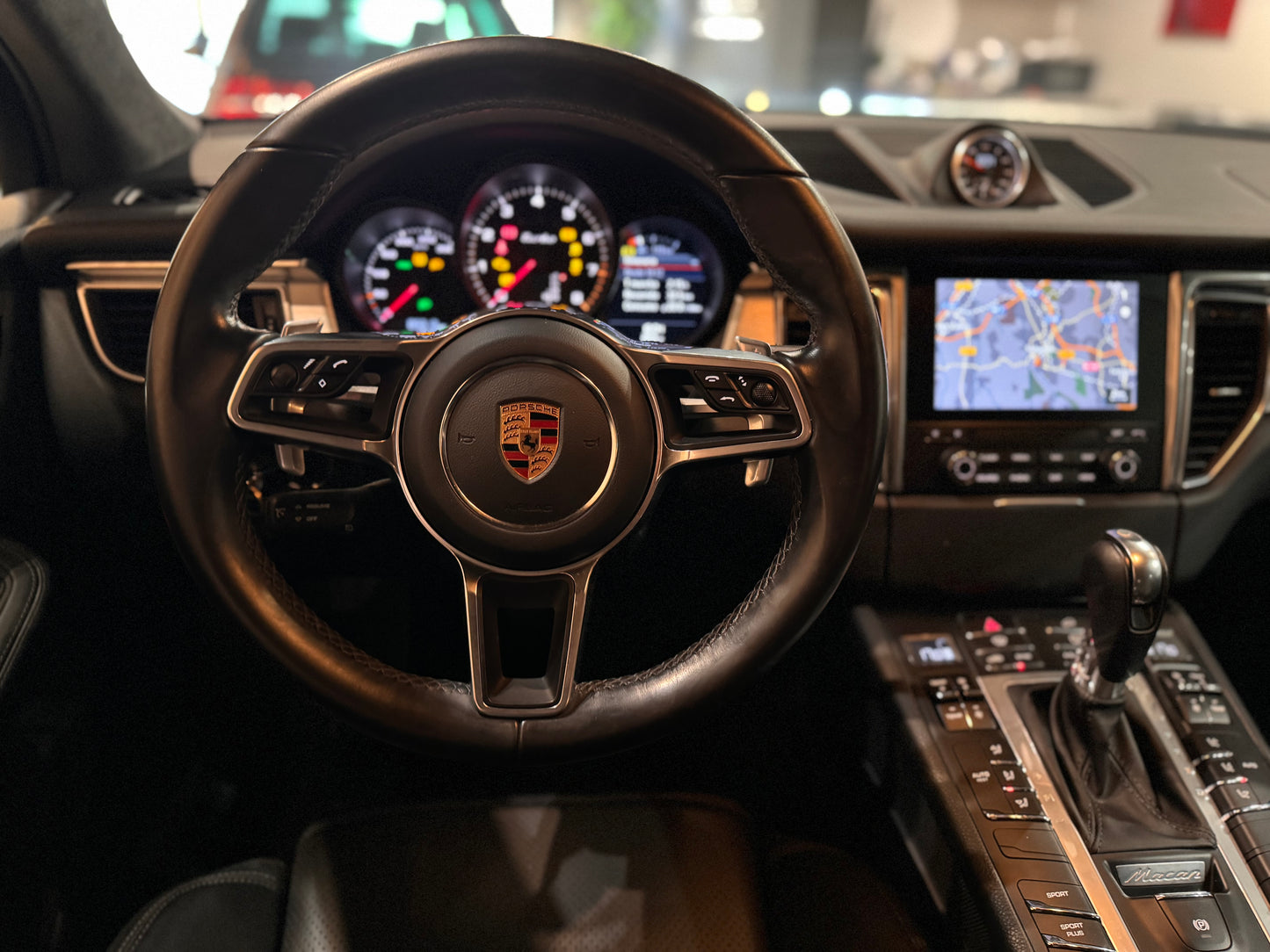 PORSCHE MACAN TUBRO PACK PERFORMANCE 440CV (VENDIDO)