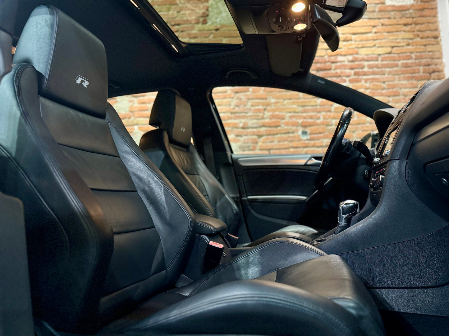 Volkswagen GOLF R 270cv 4 motion