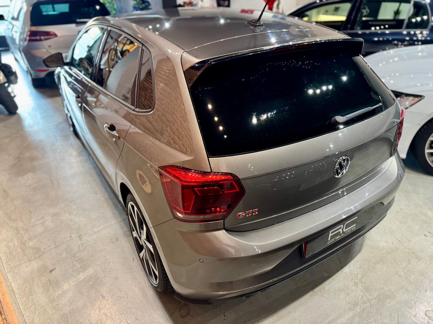 Volkswagen Polo 2.0tsi  GTI con cambio manual