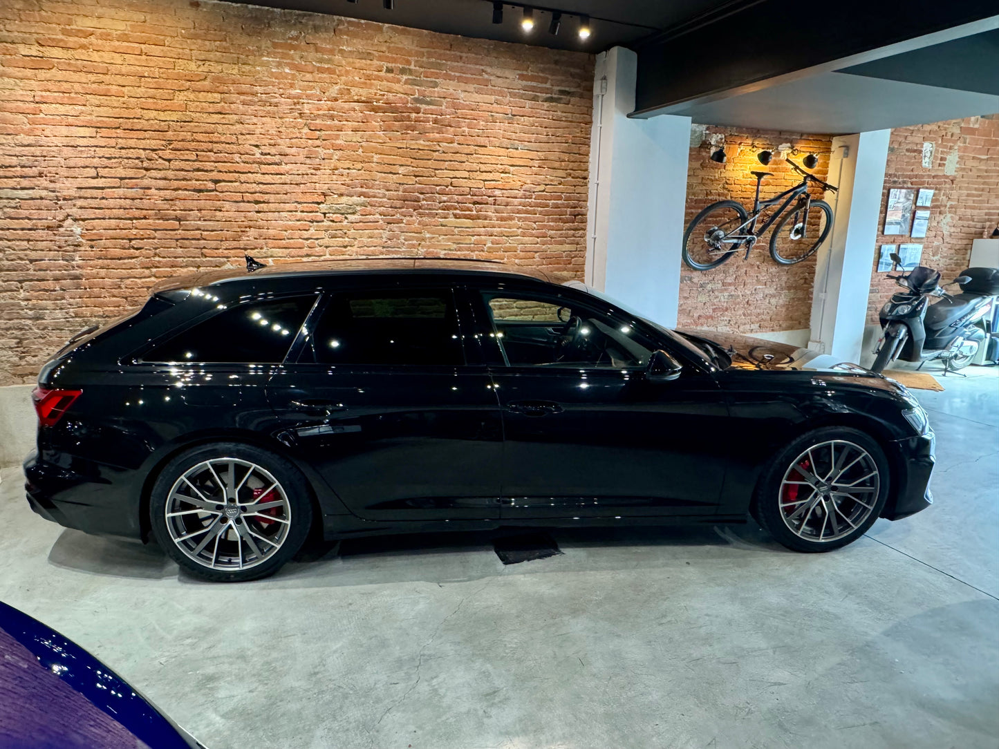 AUDI S6 AVANT 3.0 TDI  350CV año 2020 con 113.000km