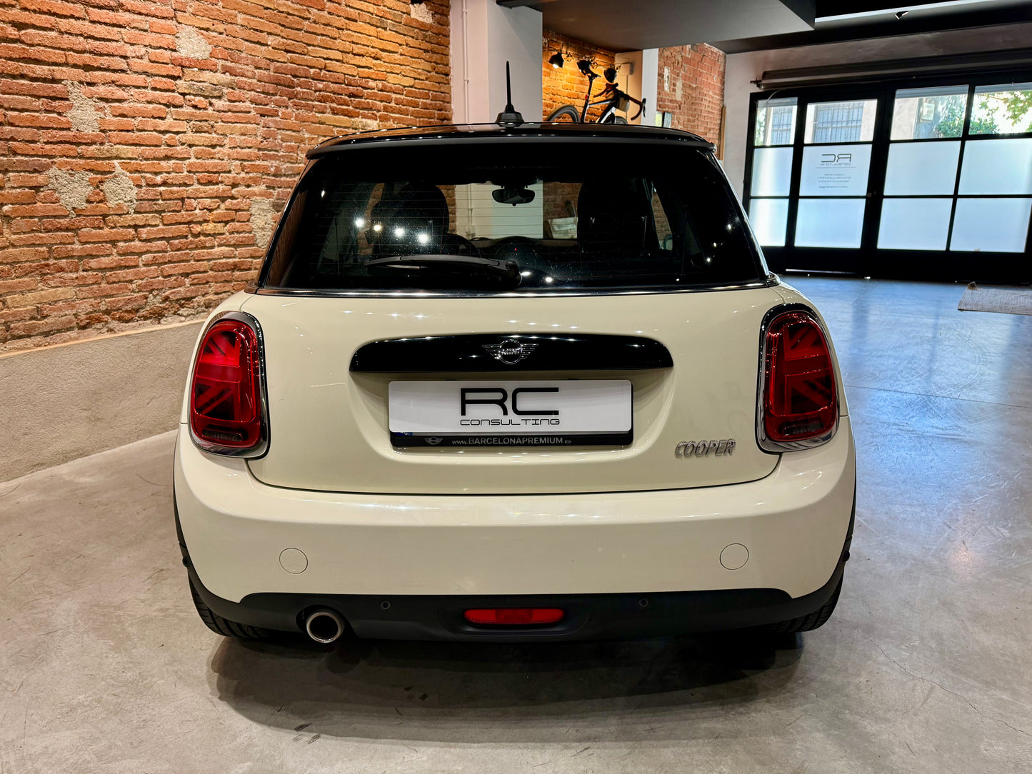 MINI COOPER 2018 136CV (VENDIDO)