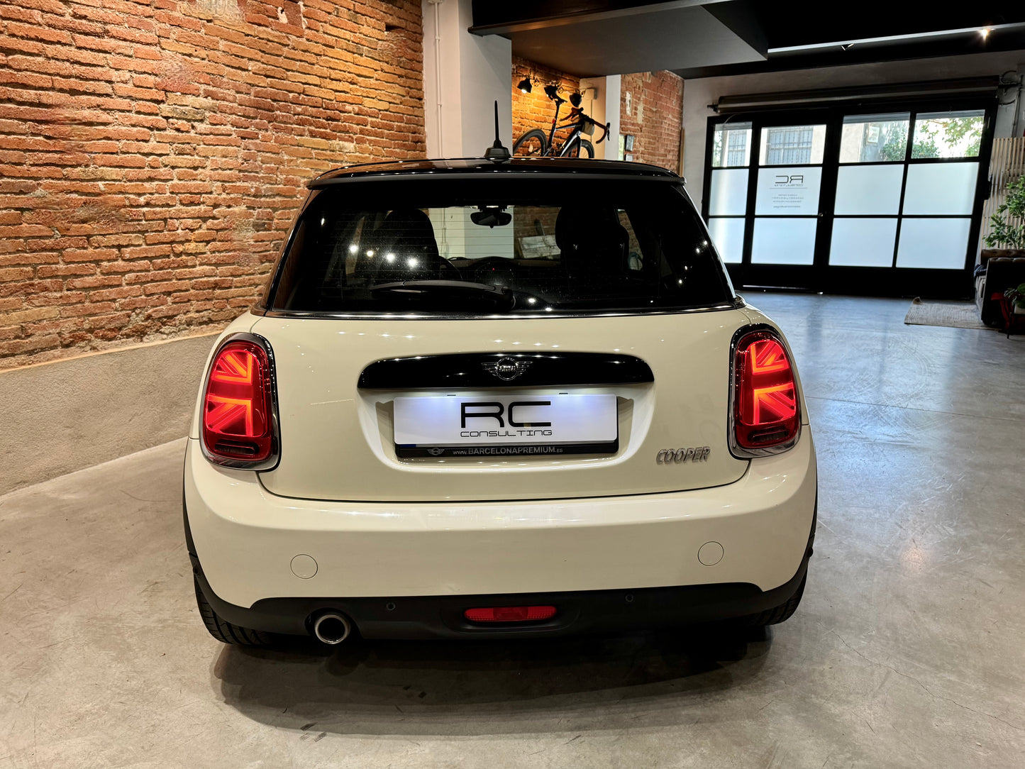 MINI COOPER 2018 136CV (VENDIDO)