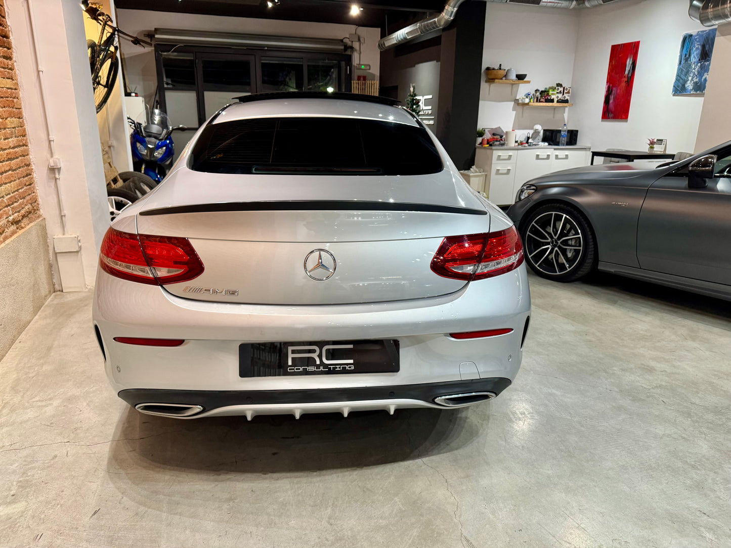 MERCEDES BENZ C220d Coupé 2016  Pack AMG (VENDIDO)