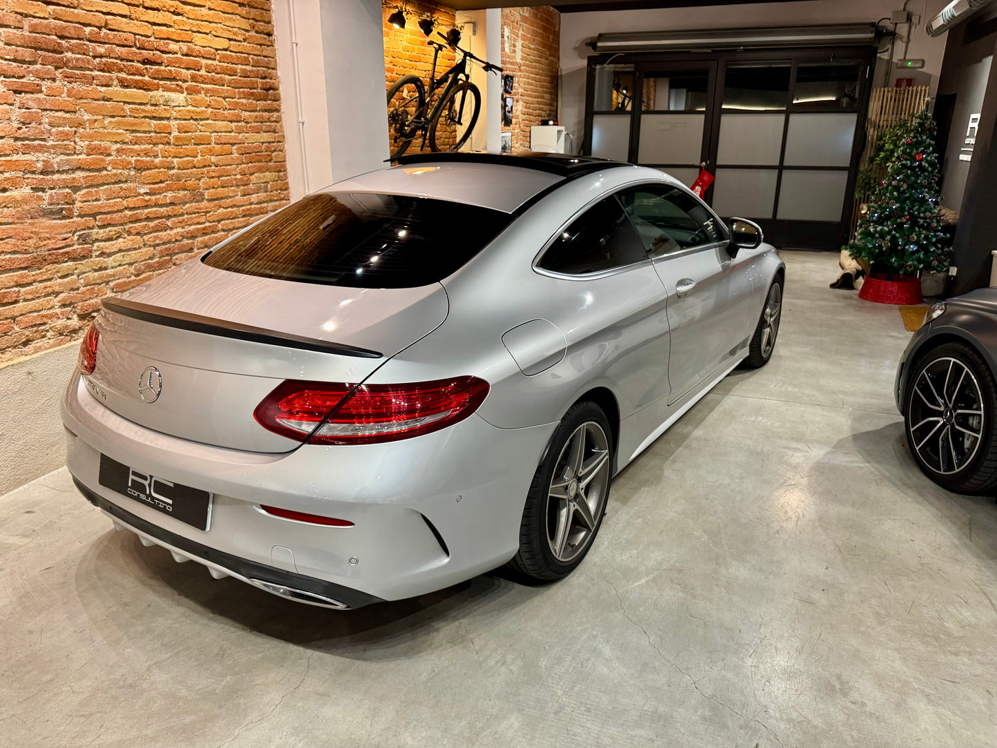 MERCEDES BENZ C220d Coupé 2016  Pack AMG (VENDIDO)