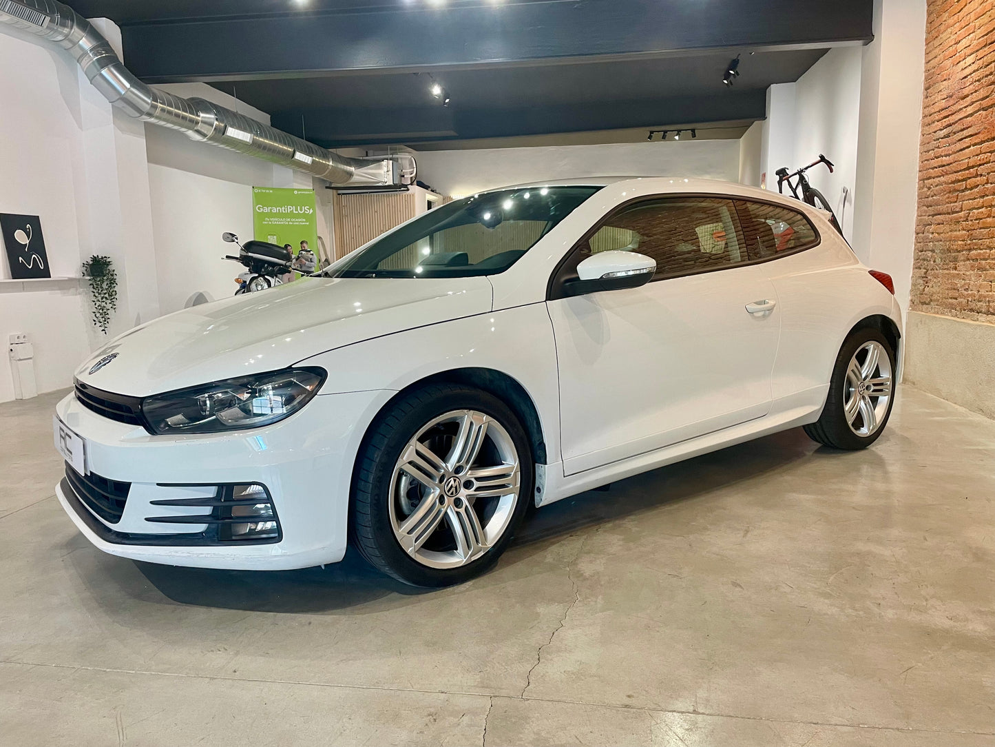 Volkswagen Scirocco 2.0 tsi 180cv manual