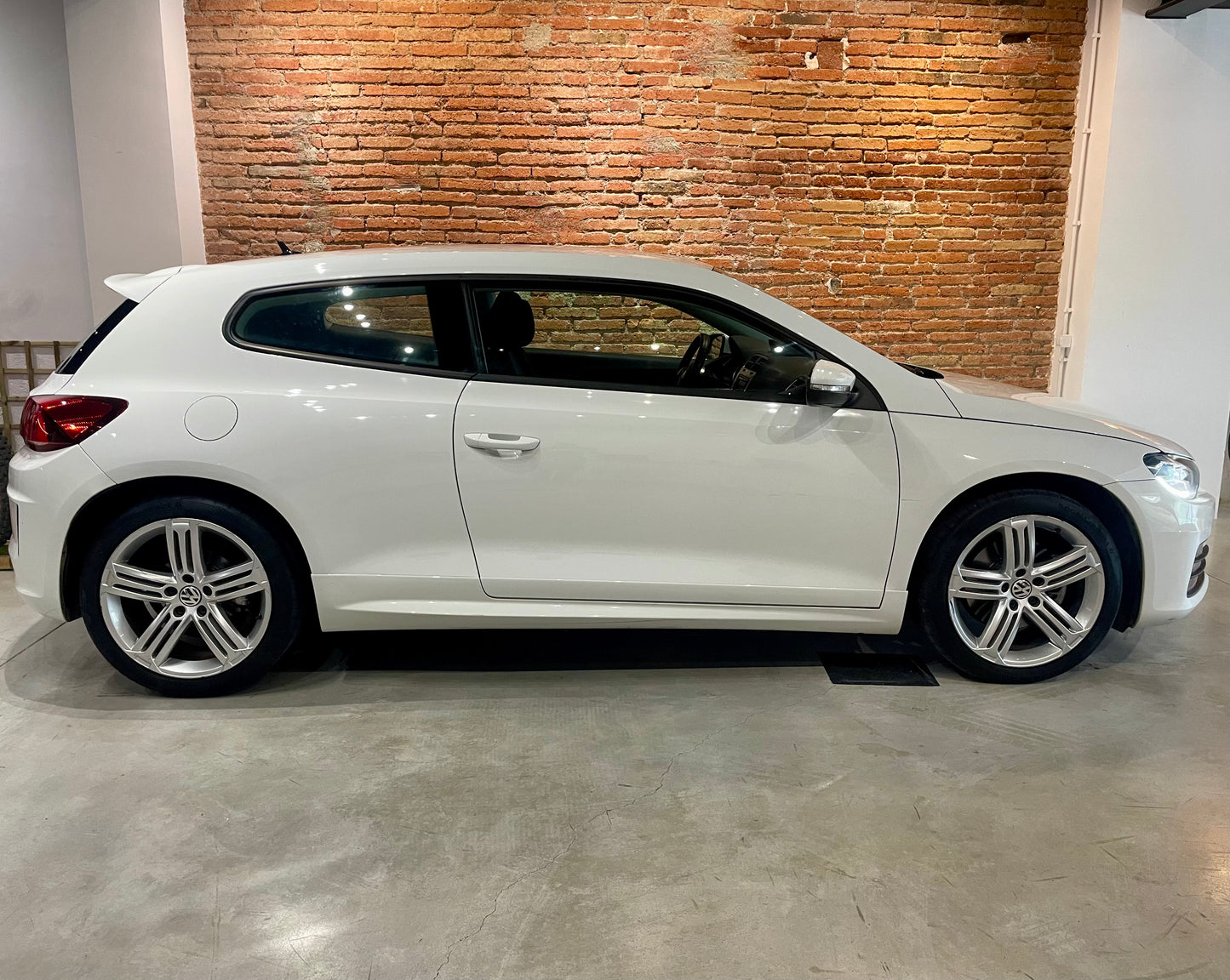 Volkswagen Scirocco 2.0 tsi 180cv manual