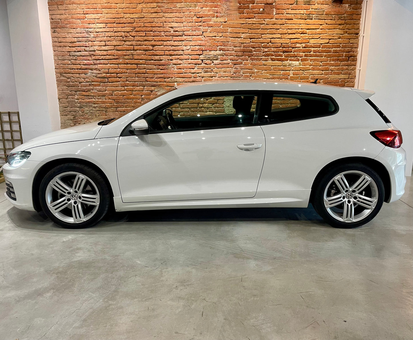 Volkswagen Scirocco 2.0 tsi 180cv manual