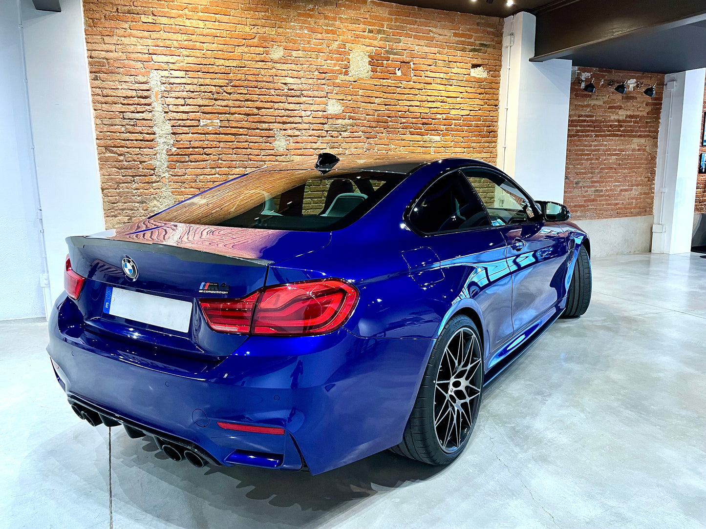 BMW M4 COMPETITION