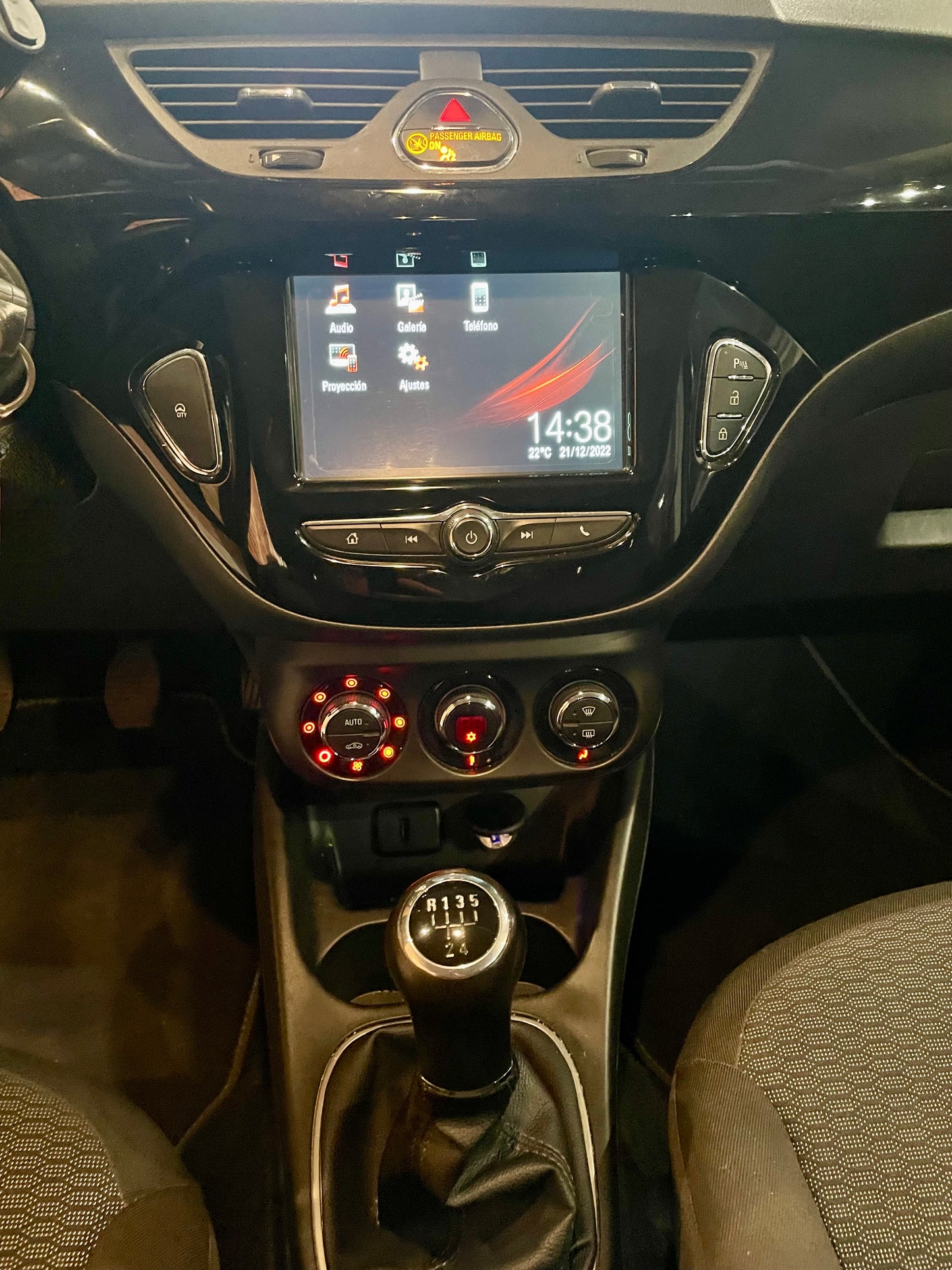 OPEL CORSA 1.4 "Etiqueta C verde" (VENDIDO)