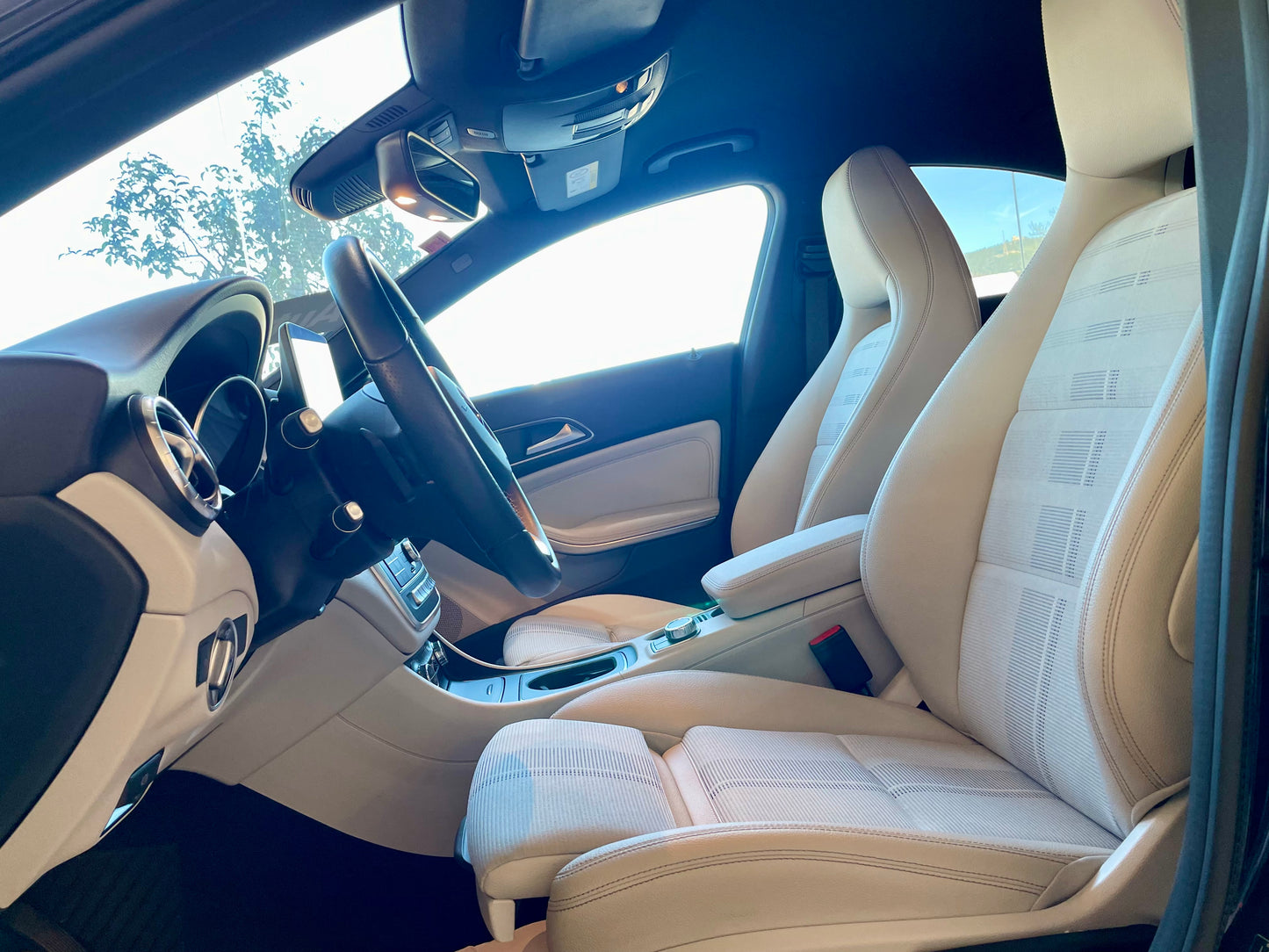 Mercedes CLA 200 Urban Automatico Solo 18.900Kms