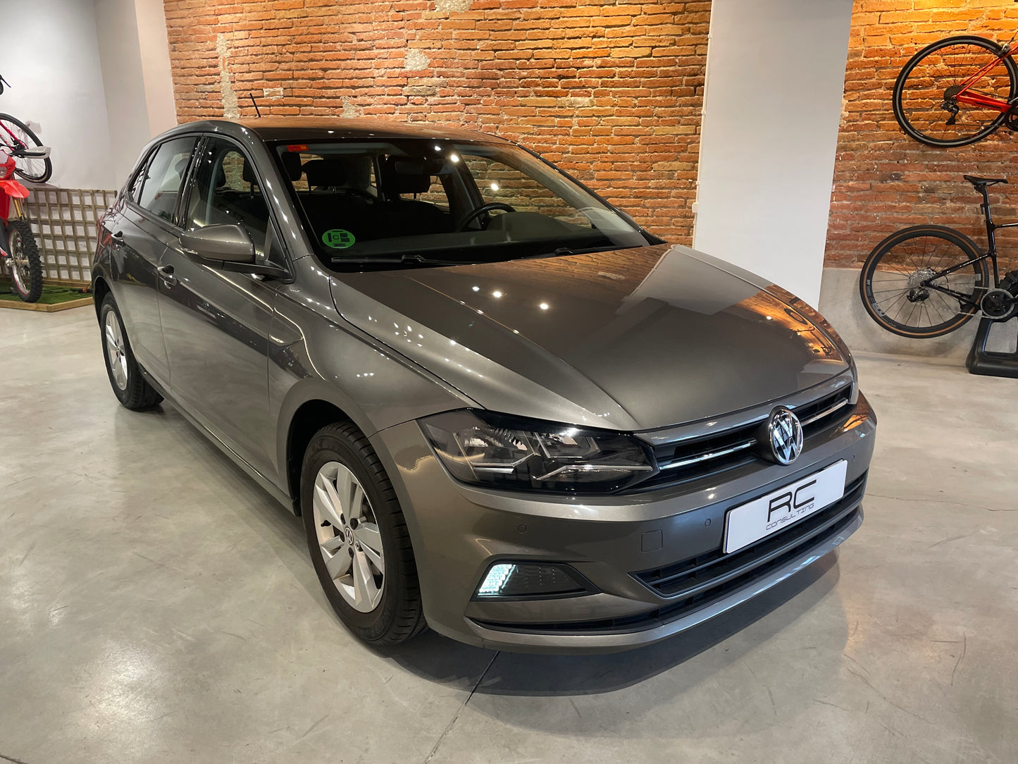 Volkswagen Polo 1.0tsi Advance 95cv manual "solo 25.000km