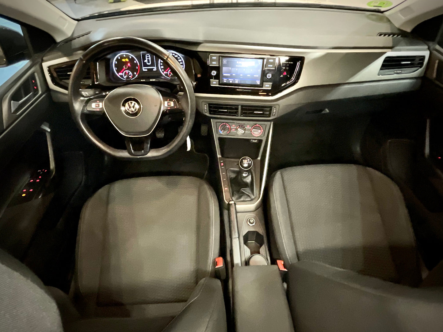 Volkswagen Polo 1.0tsi Advance 95cv manual "solo 25.000km