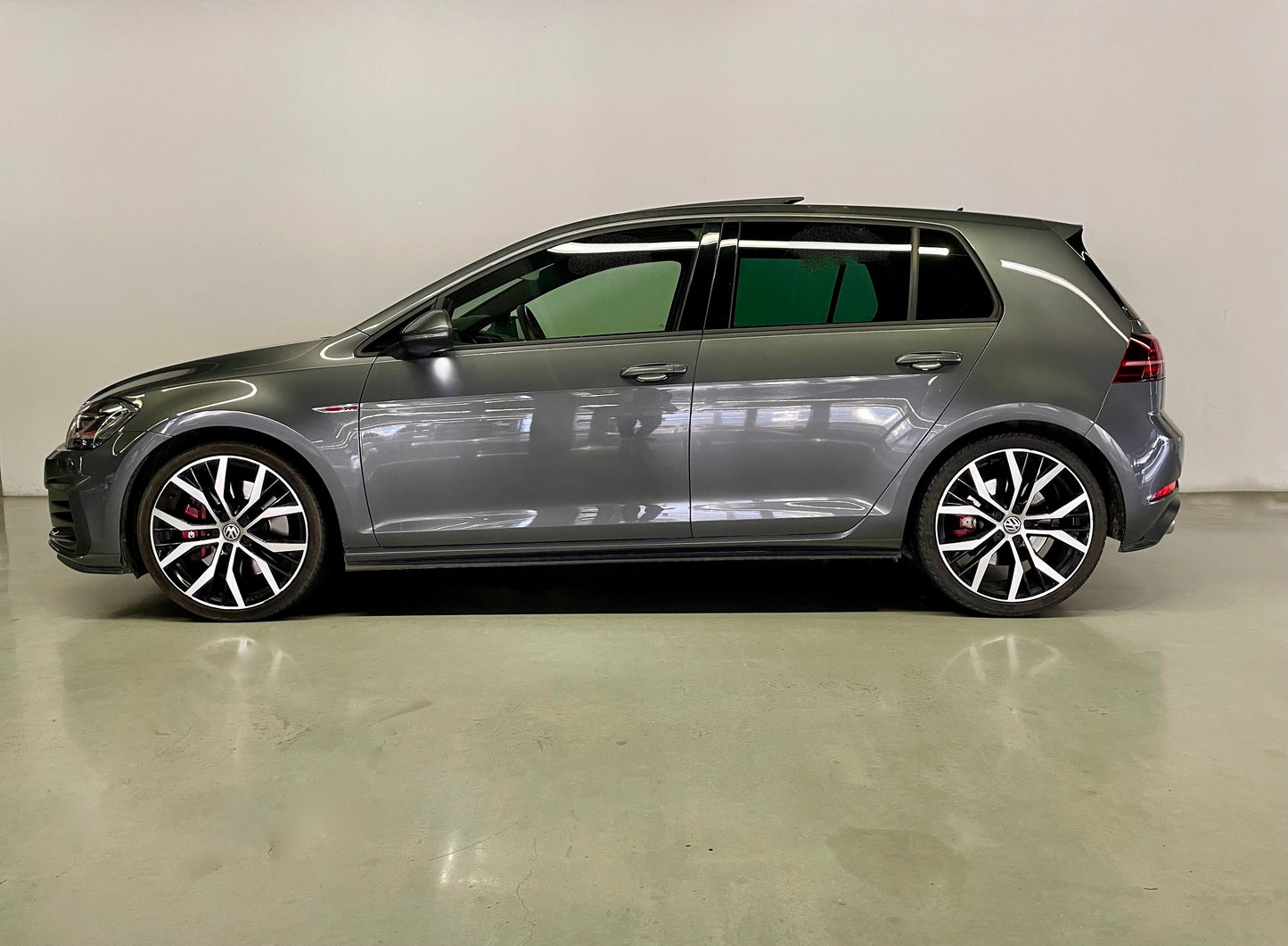 Volkswagen Golf GTI Performance 245cv DSG (VENDIDO)