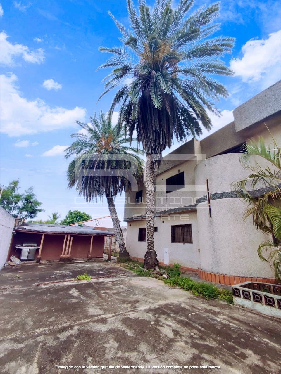 ¡OPORTUNIDAD! CASA MULTIFAMILIAR EN EL CARIBE ( ISLA MARGARITA )